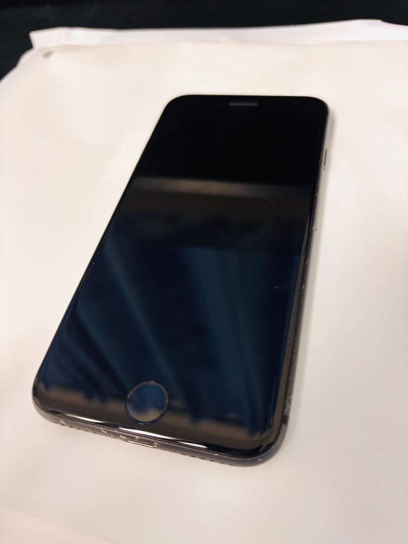 【iPhone】iPhone 8 /64GB /ブラック 動作良好 画面割れなし