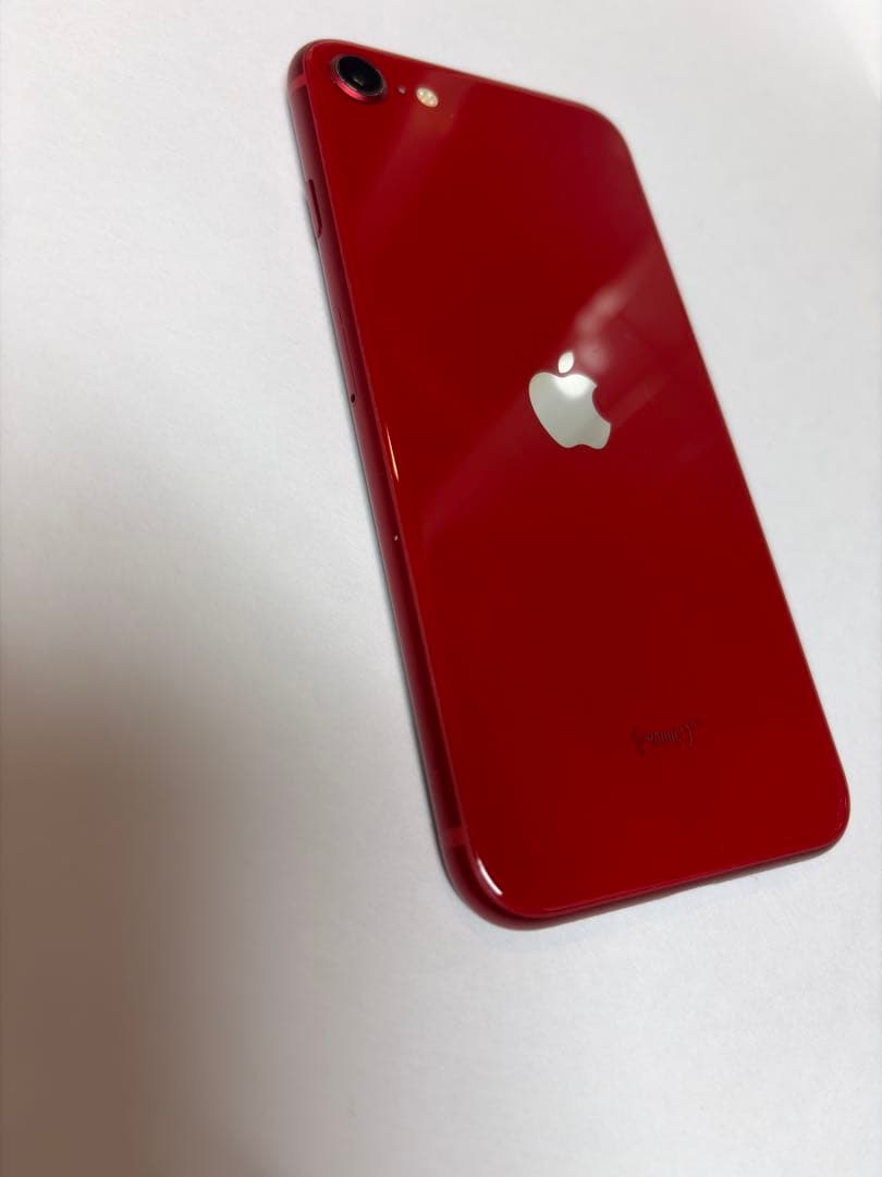 Apple iPhone SE (第3世代) 赤　RED