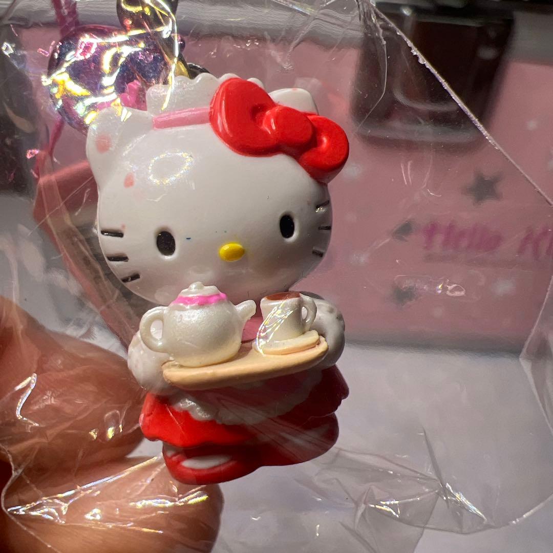 激レア‼︎ サンリオ　2001 ハローキティ　ウエイトレス　ネツケ