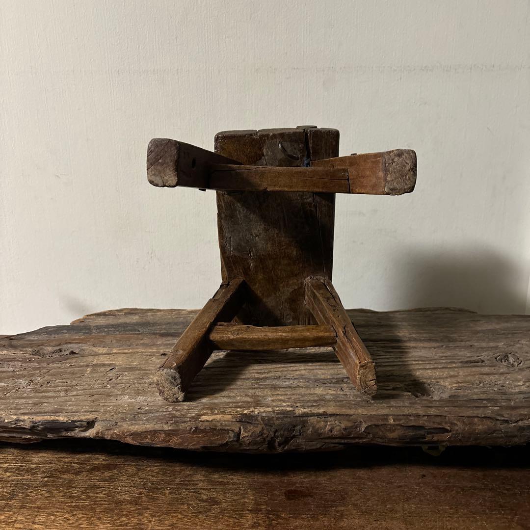 朝鮮　李朝　中国　その3木製小さな踏み台　肘掛　花台　スツール　古民具　骨董