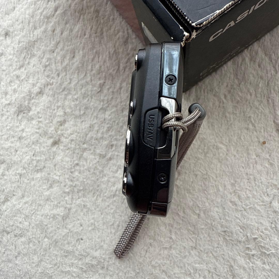 CASIO カシオ EXILIM EX-Z2 12.1MP デジタルカメラ