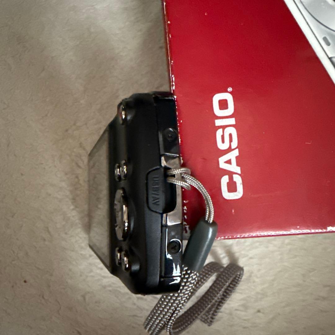 CASIO カシオ EXILIM EX-Z2 12.1MP デジタルカメラ