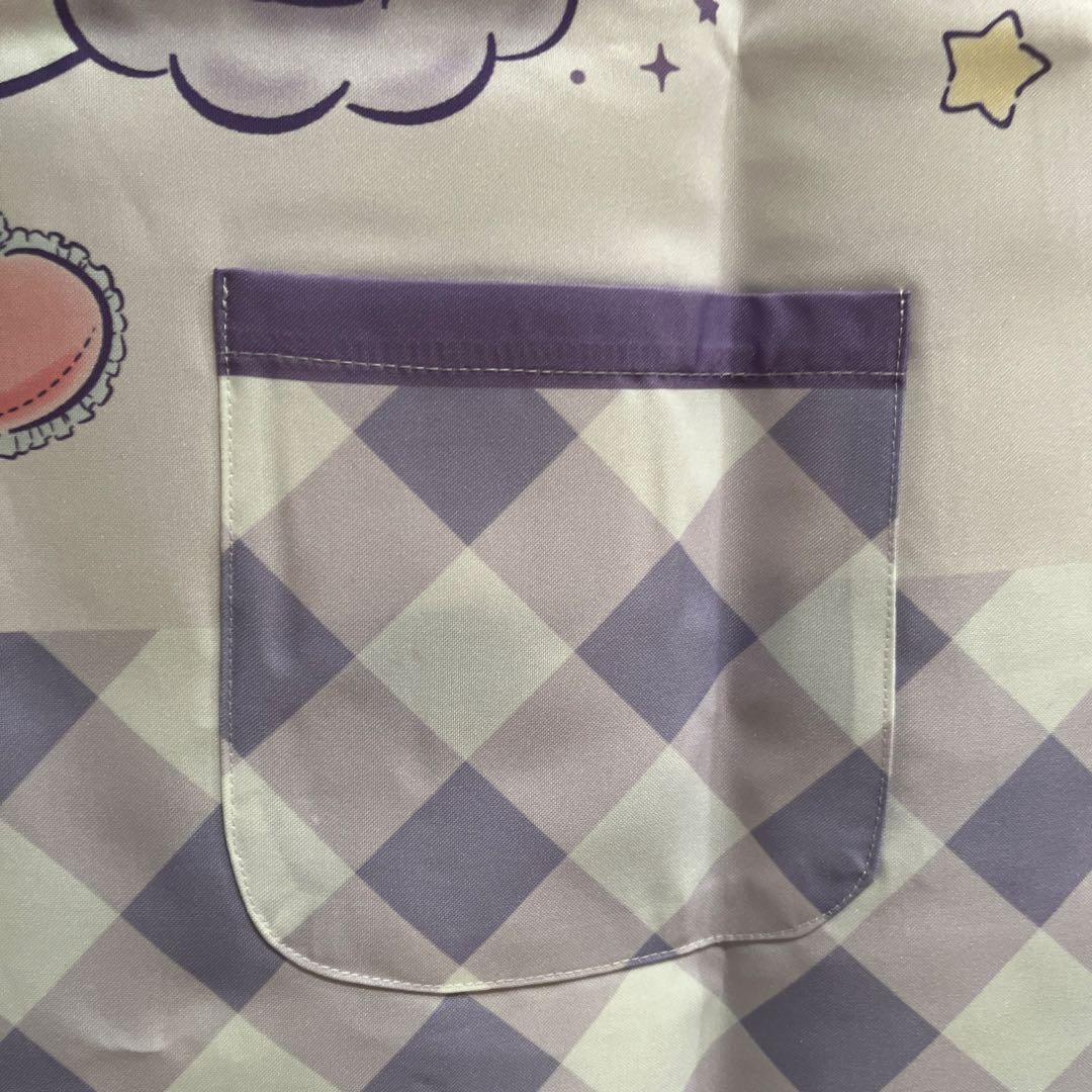 新品未使用品　アンパンマンエプロン＆サンリオ　クロミエプロン２枚セット