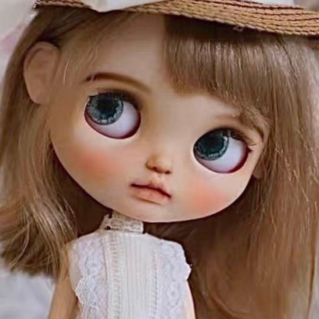 カスタムブライス 海外作家様 人気 ナチュラルメイク 美人 かわいい 人形