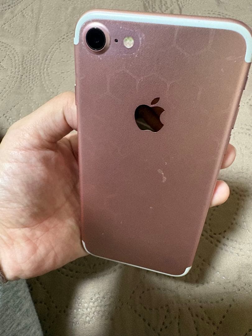 Apple iPhone 7 ローズゴールド 本体