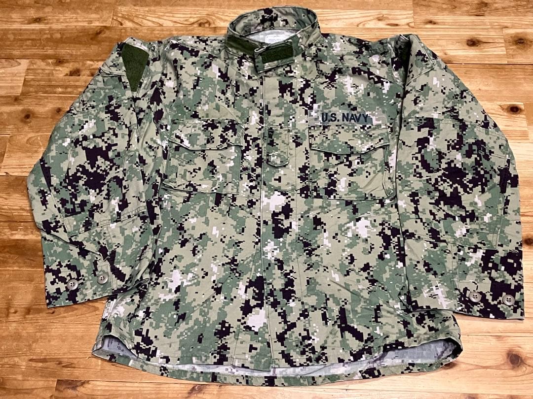 USN NWU Type3迷彩 ジャケット・トラウザーセット M-R 中古良品
