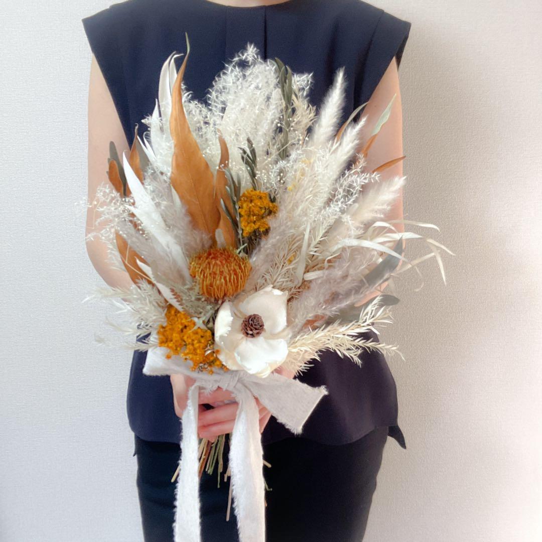 ホワイトキャメル ドライフラワー　ナチュラル 韓国　前撮り ウェディングブーケ