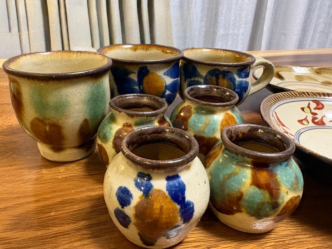 やちむん　小壺　爪楊枝入れ　花瓶　４個セット　湯呑み　皿　カップ合計10点