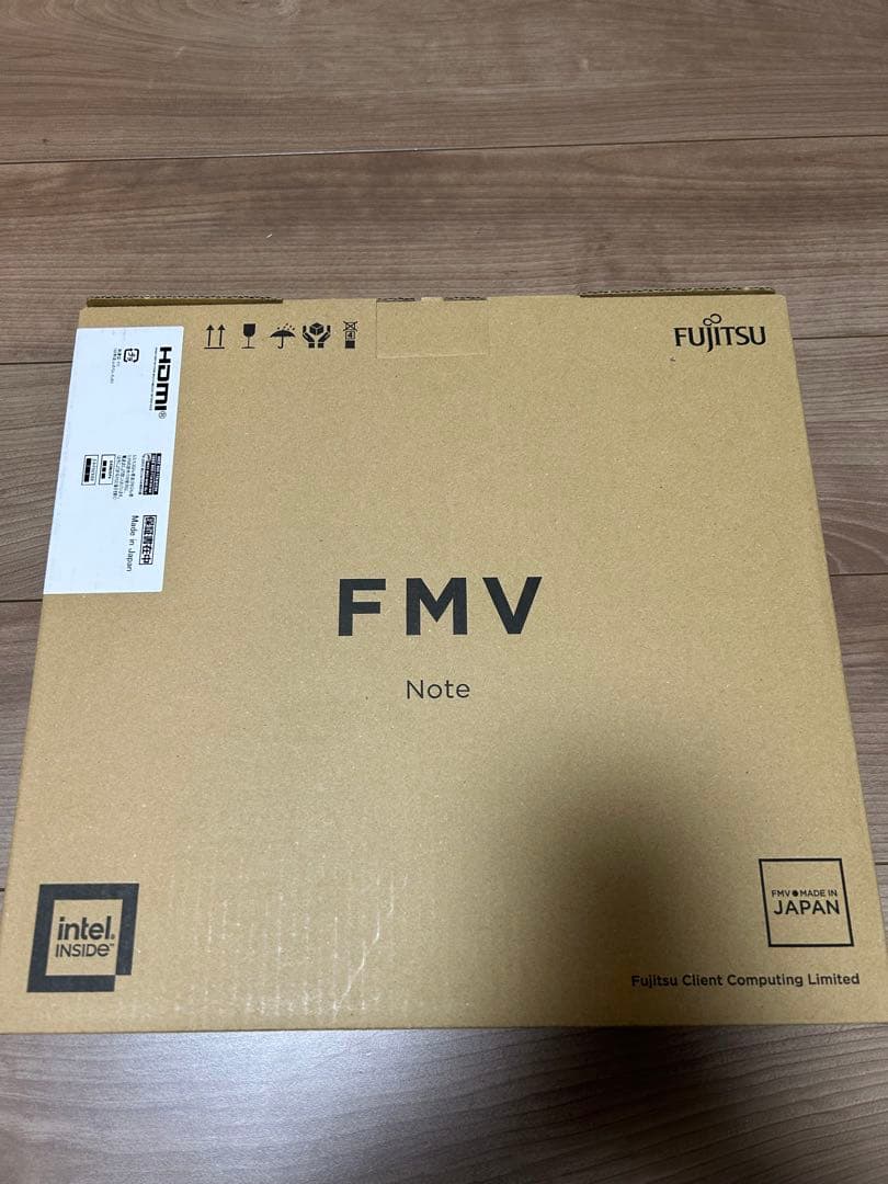 パソコン　FMV U550K3W ノートPC