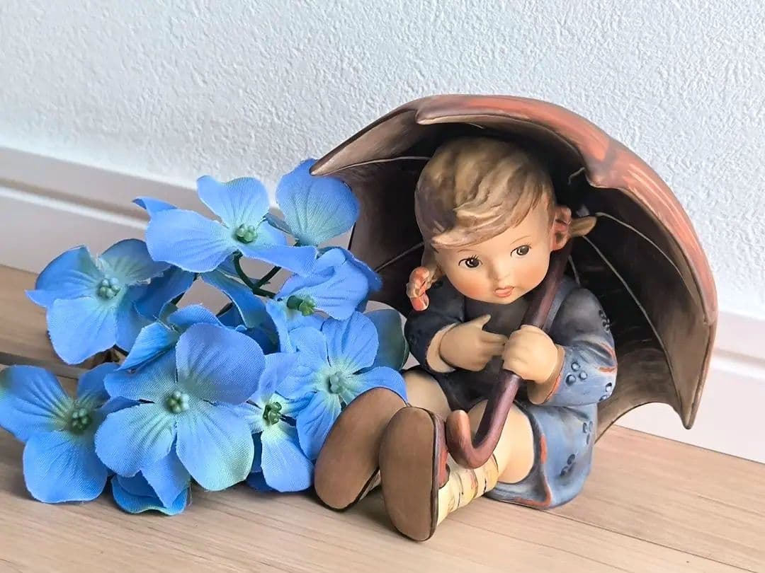 傘の少女 フンメル人形 ドイツ・ゲーベル アンブレラガール陶器 置物フィギュリン