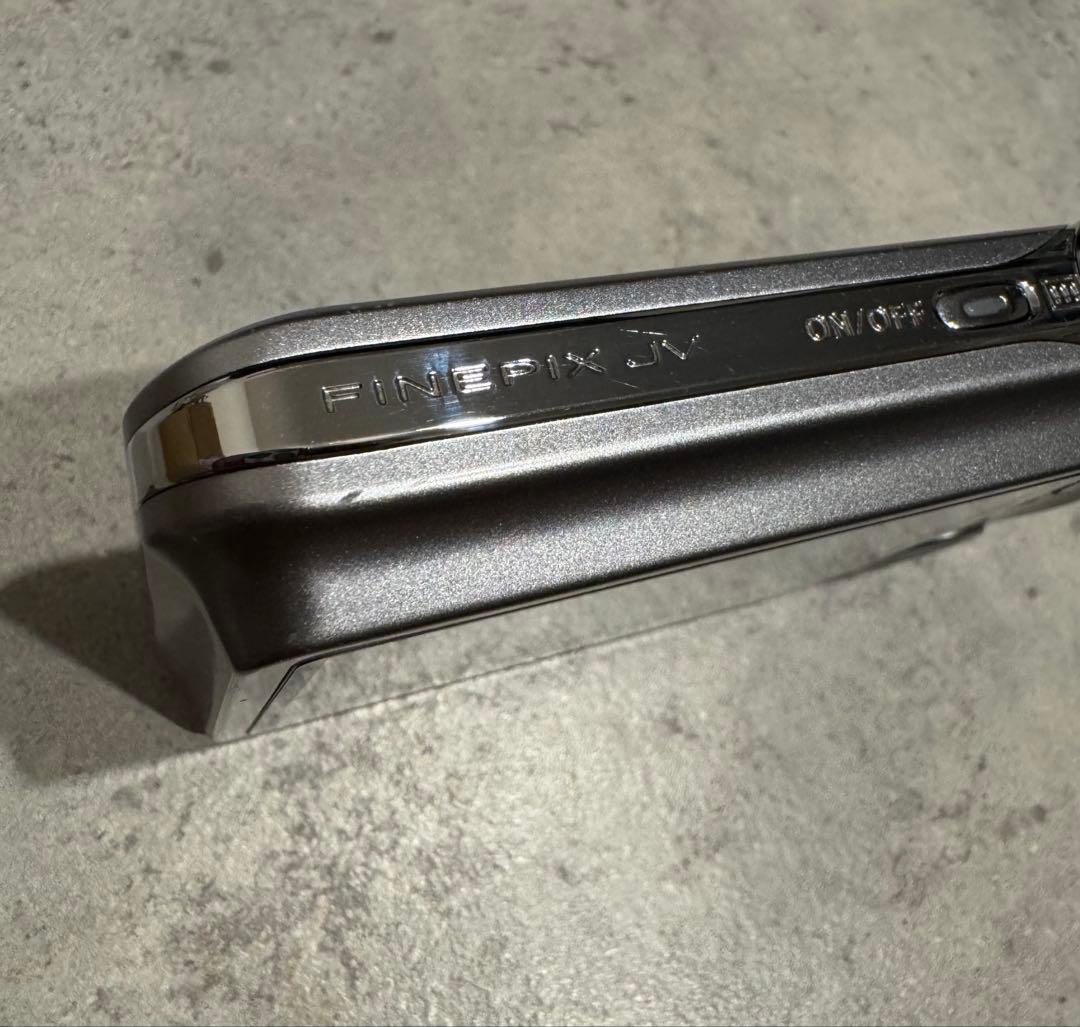 美品＊FUJIFILM FINEPIX JV100 シルバー