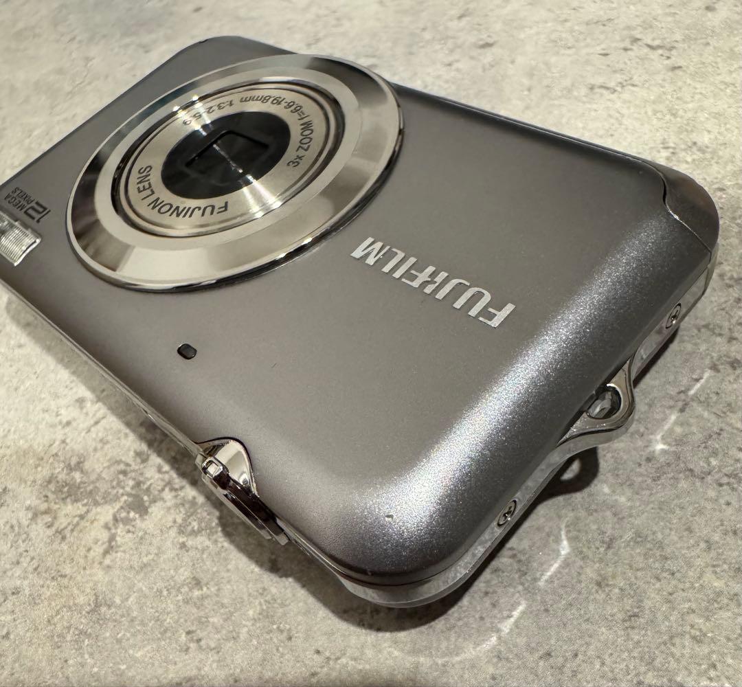 美品＊FUJIFILM FINEPIX JV100 シルバー