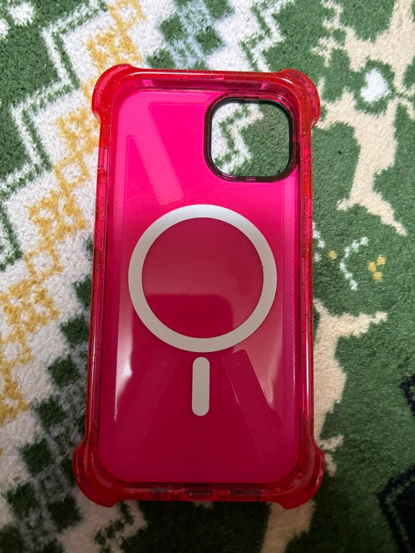CASETIFYのiPhone14ケースバタフライ柄