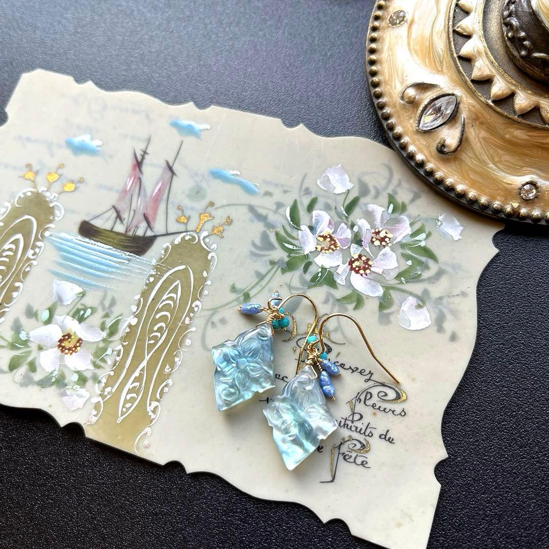 《1点限定》フローライト＆MOPローゼンジカービング＊ピアスorイヤリング