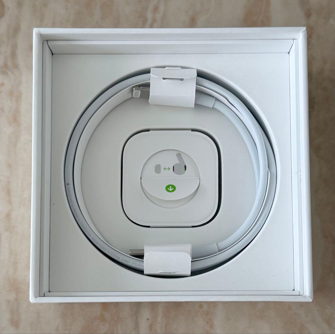 AirPods Pro1 Wireless Charging Case ホワイト