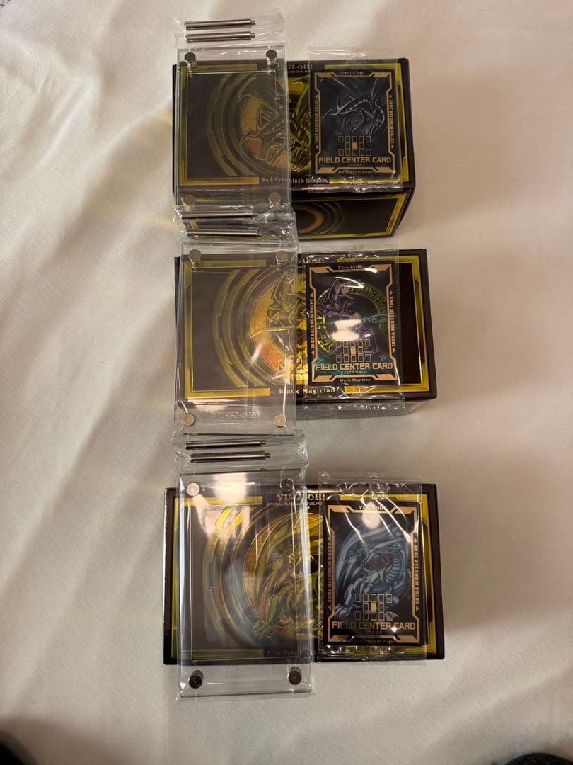 遊戯王　ストレージボックス　3個 青眼の白龍　真紅眼の黒竜　ブラックマジシャン