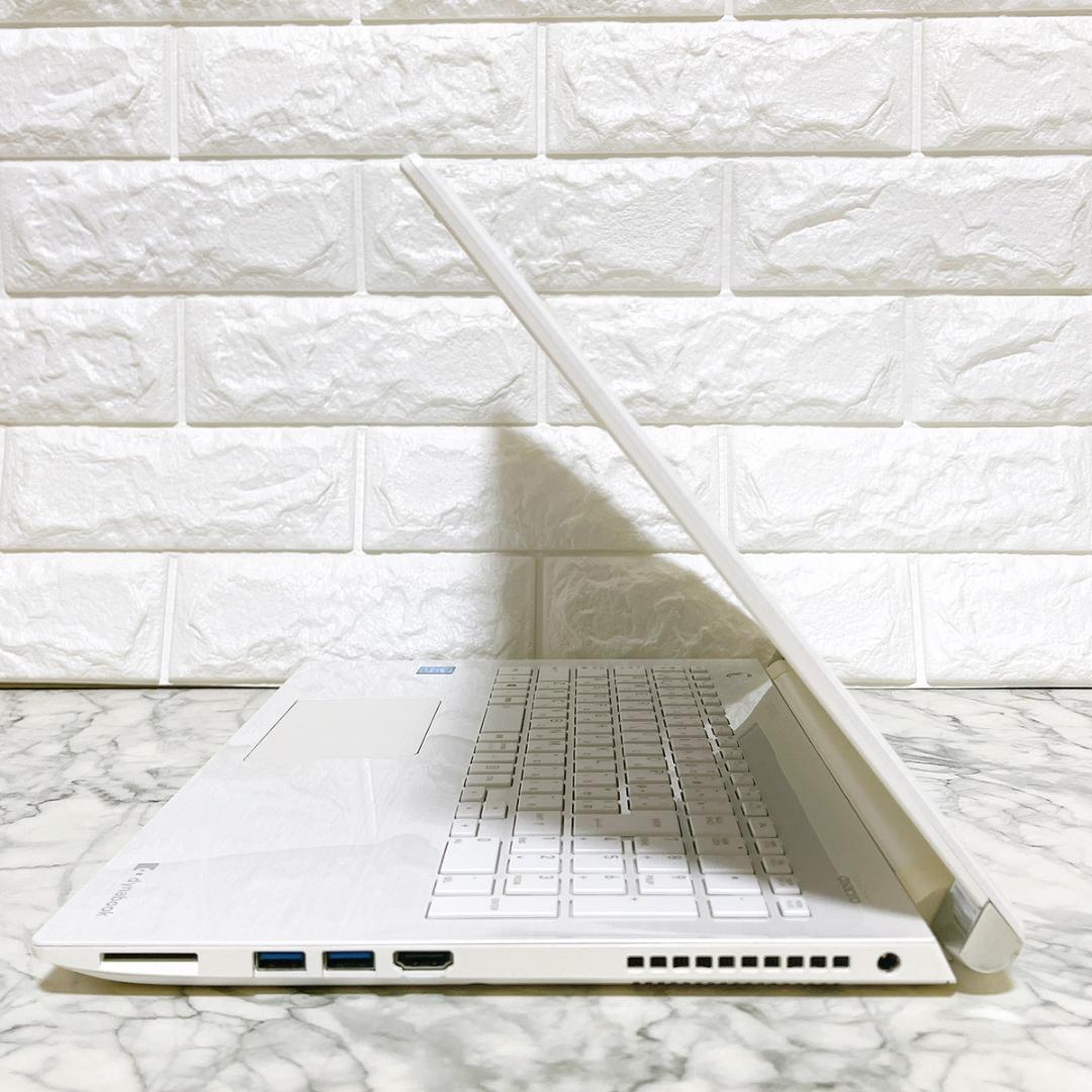 Windows11✨新品爆速SSD✨お洒落薄型ノートパソコン白✨カメラ・オフィス