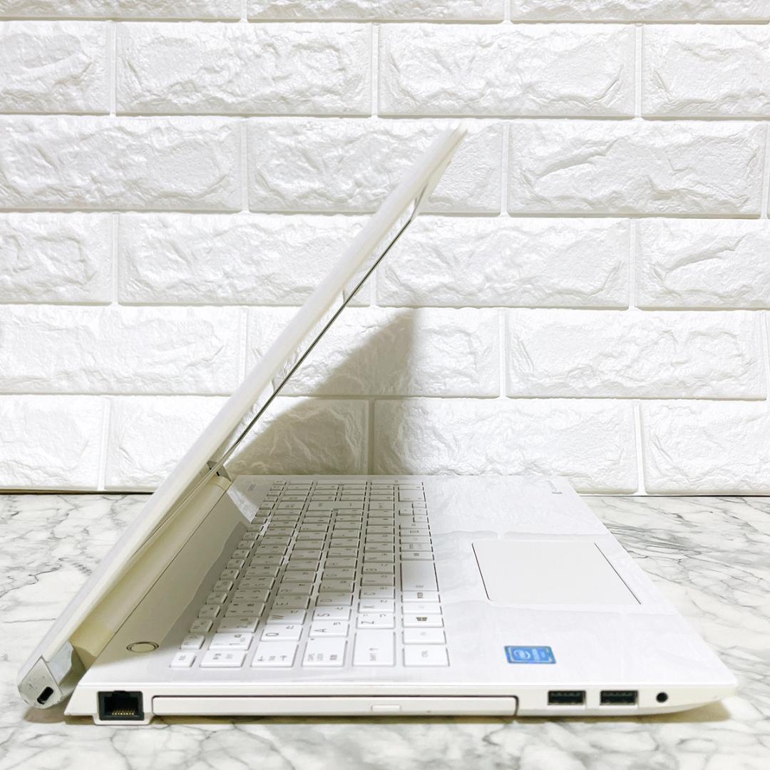 Windows11✨新品爆速SSD✨お洒落薄型ノートパソコン白✨カメラ・オフィス