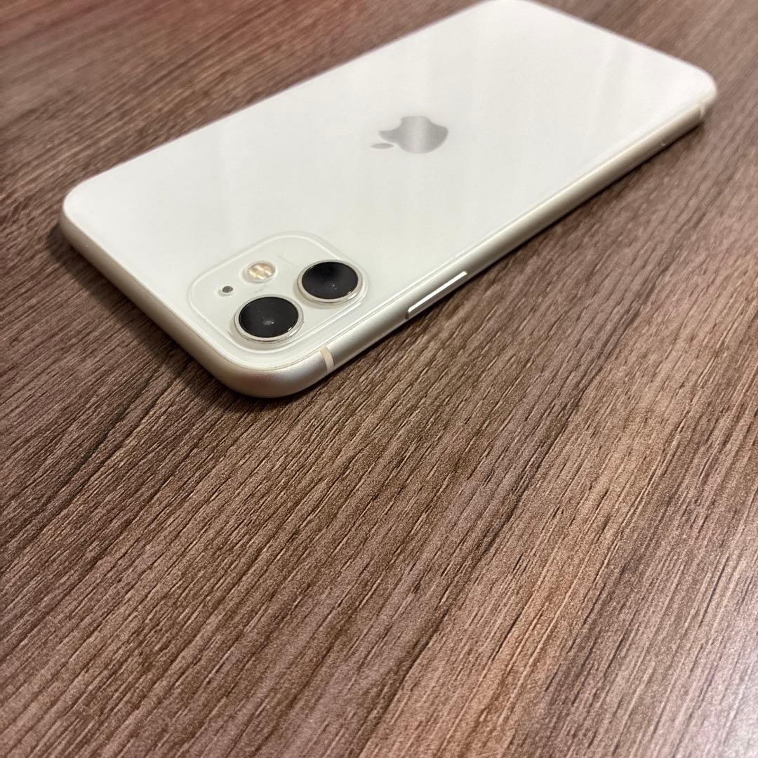 iPhone 11 64GB SIMフリー バッテリー100 %