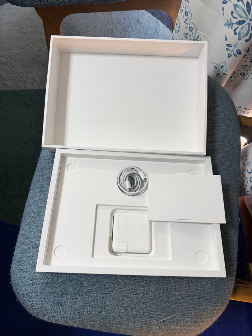 MacBook Pro M1 シルバー 256GB / 8GB