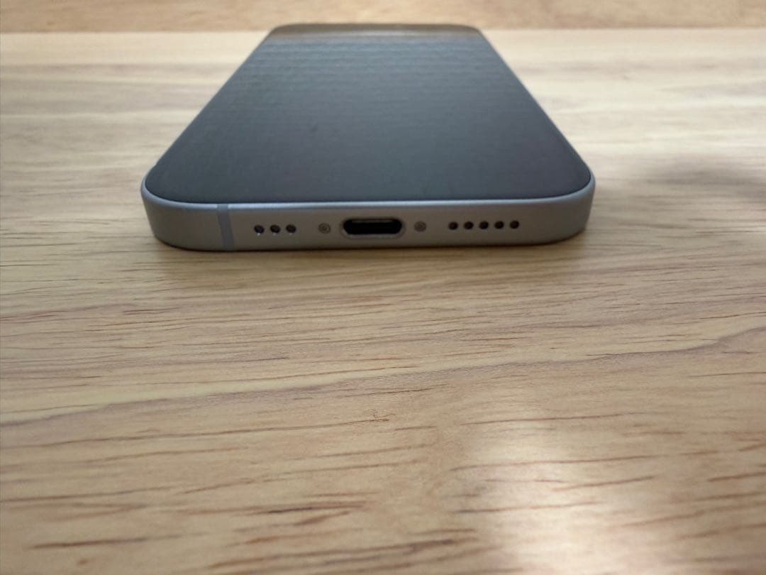 iPhone 15 256gb ブルー 良品