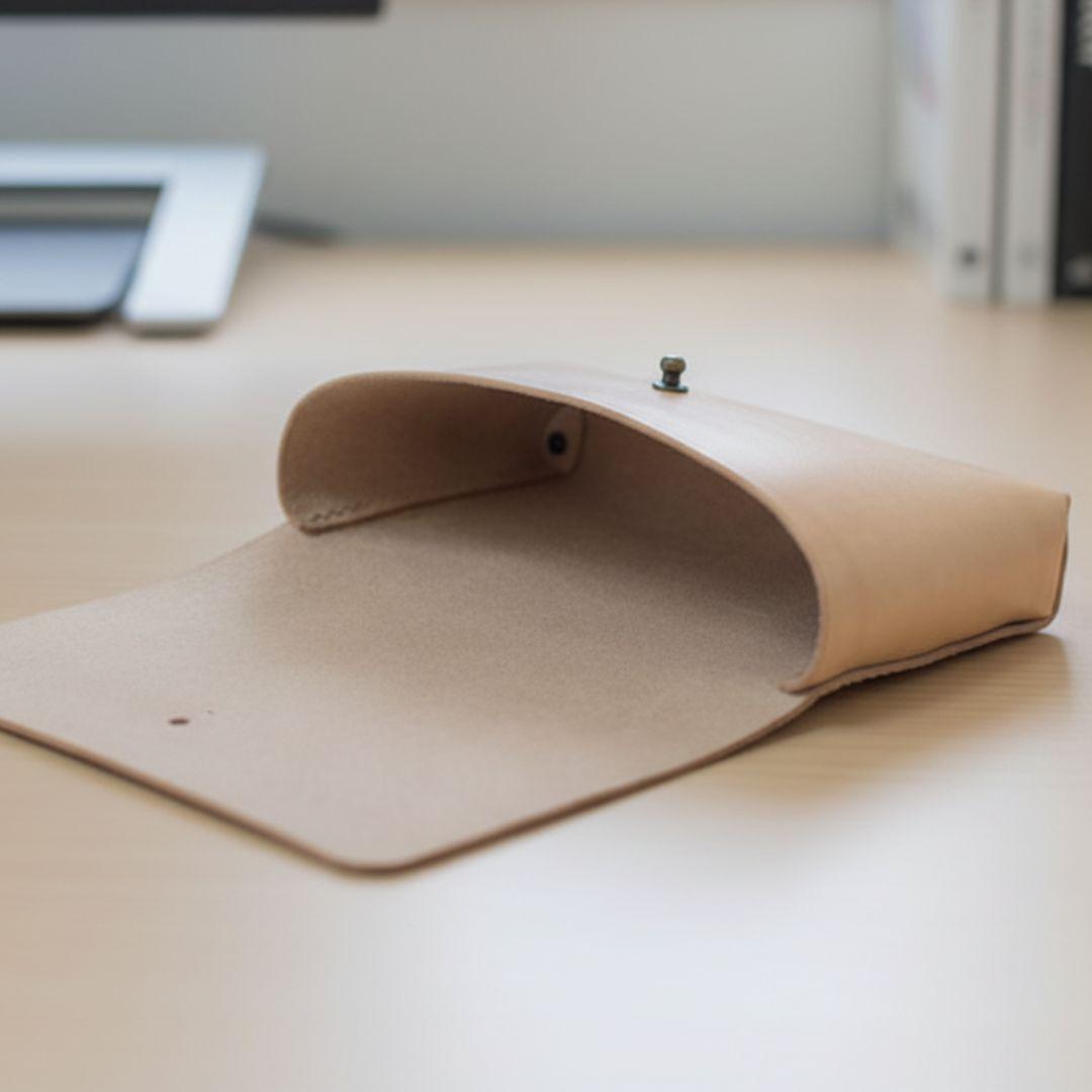 イタリアンレザー 生成りナチュラル ヌメ革サコッシュ