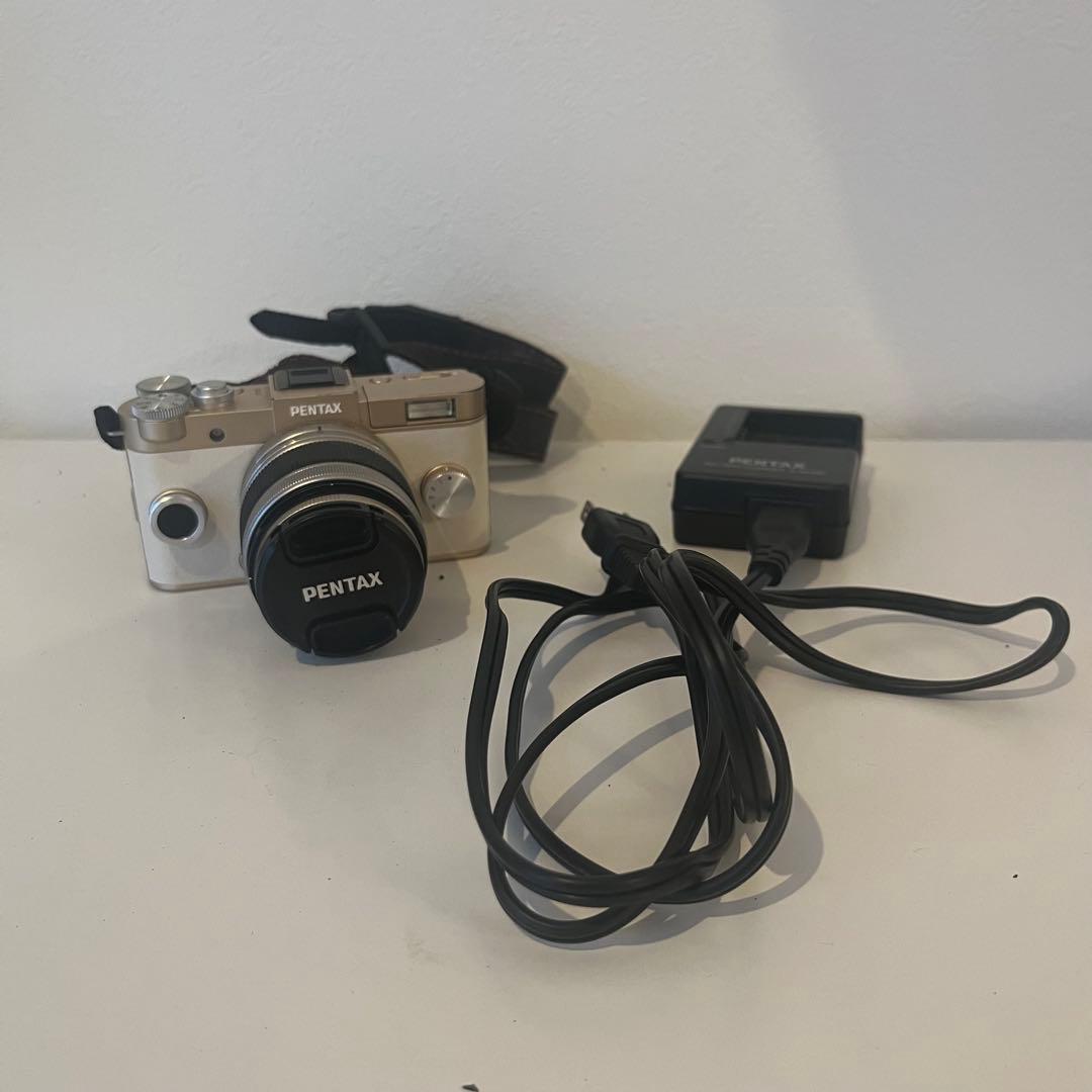 PENTAX Q ミラーレス一眼 レンズ付き 中古 美品 ペンタックス 最終値