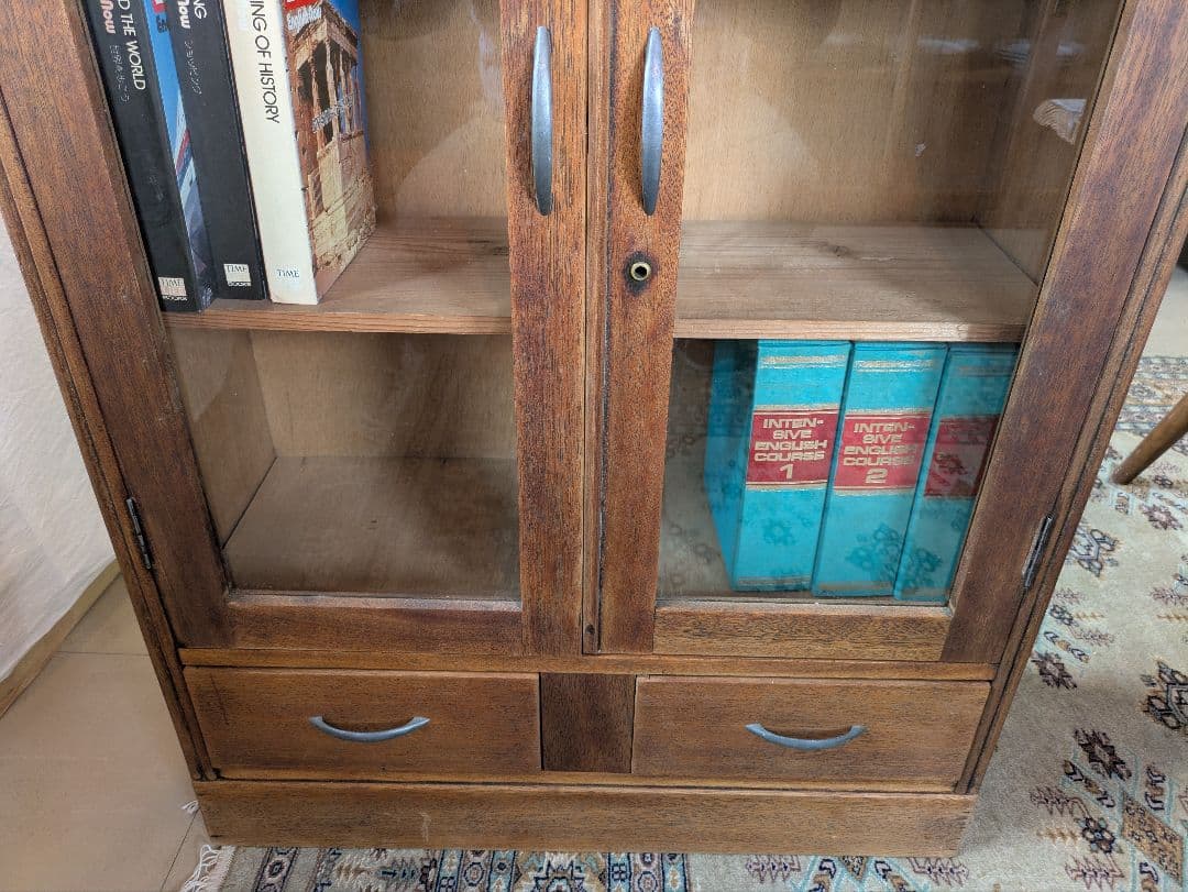 レトロ 木製ガラスキャビネット 本棚 飾り棚 引き出し付