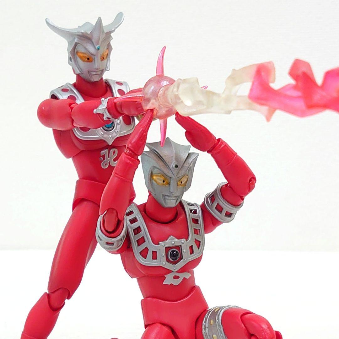 ウルトラアクト　ウルトラマンレオ　アストラ　フィギュア