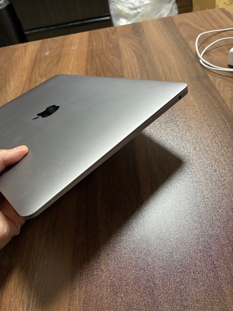 MacBook Air M1 2020 / 8GB / 512GB / 動作良好