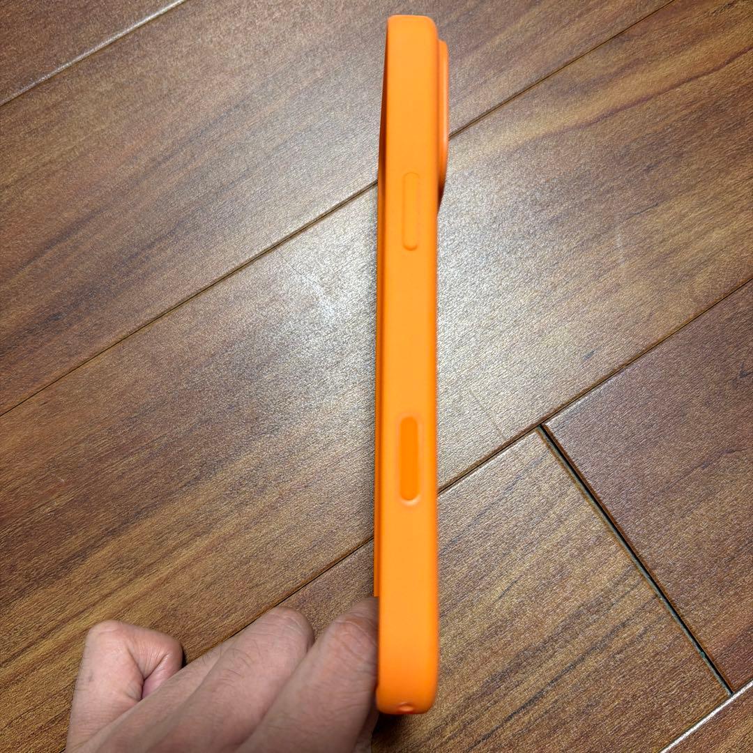 t*e様 iPhone17promax用シリコンケース
