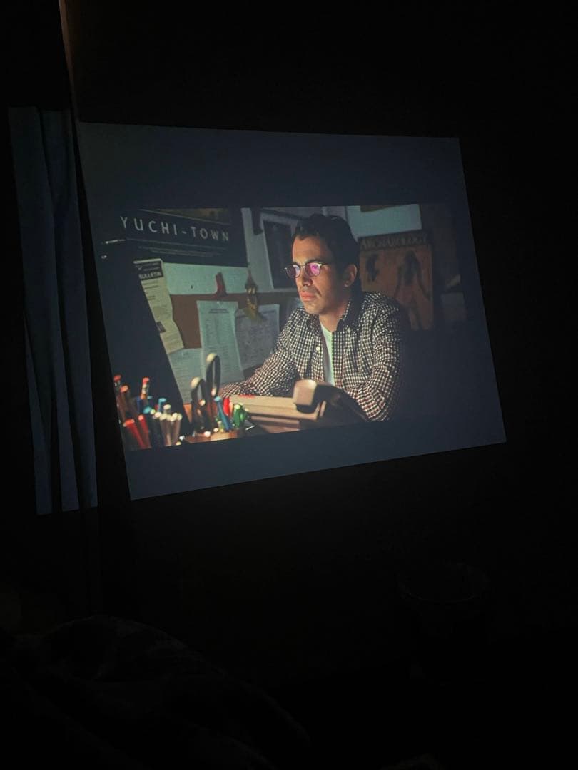 EPSON プロジェクター (Powerlite 98H)付属品• Roku付き