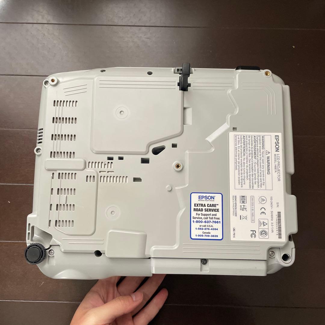 EPSON プロジェクター (Powerlite 98H)付属品• Roku付き