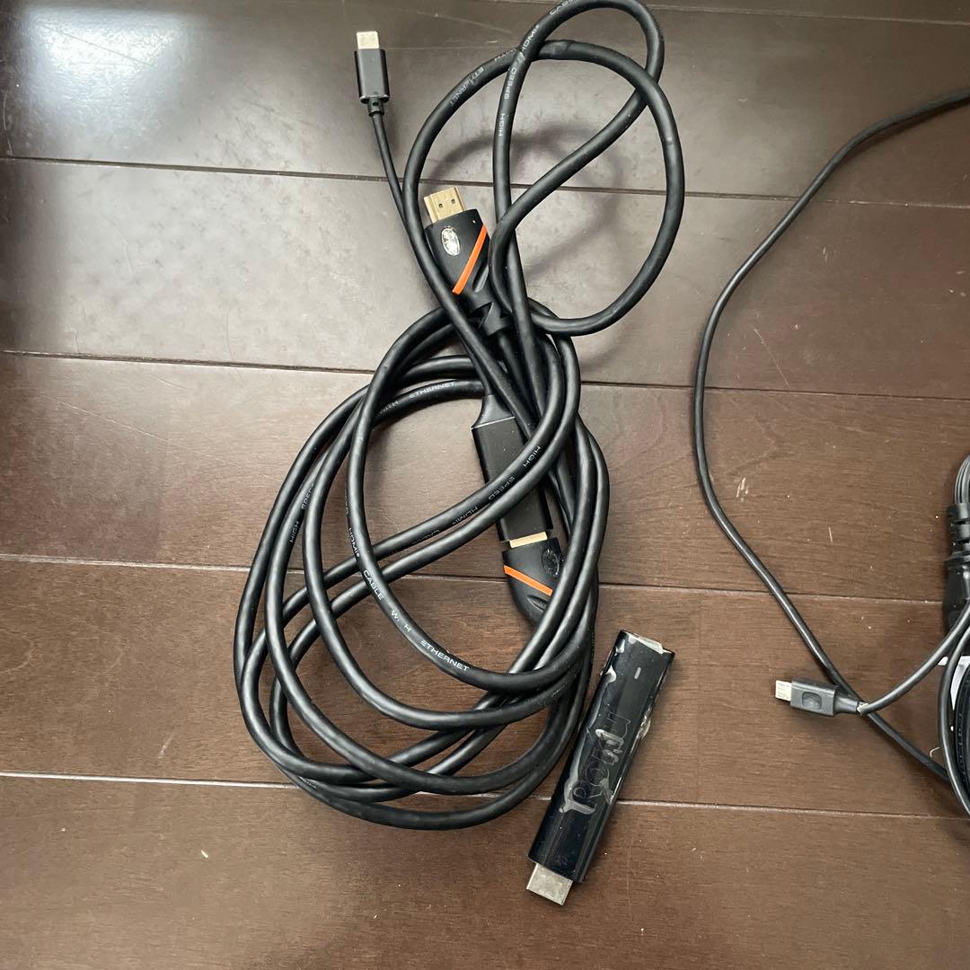 EPSON プロジェクター (Powerlite 98H)付属品• Roku付き