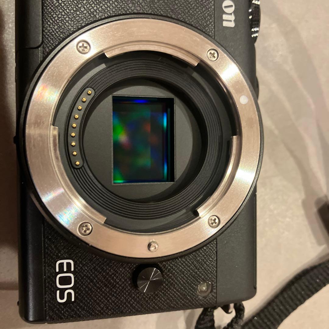 Canon EOS M200 ミラーレス一眼