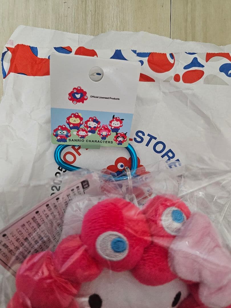 【関西万博】ミャクミャク×サンリオ なりきりぬいぐるみハローキティ ピンクリボン