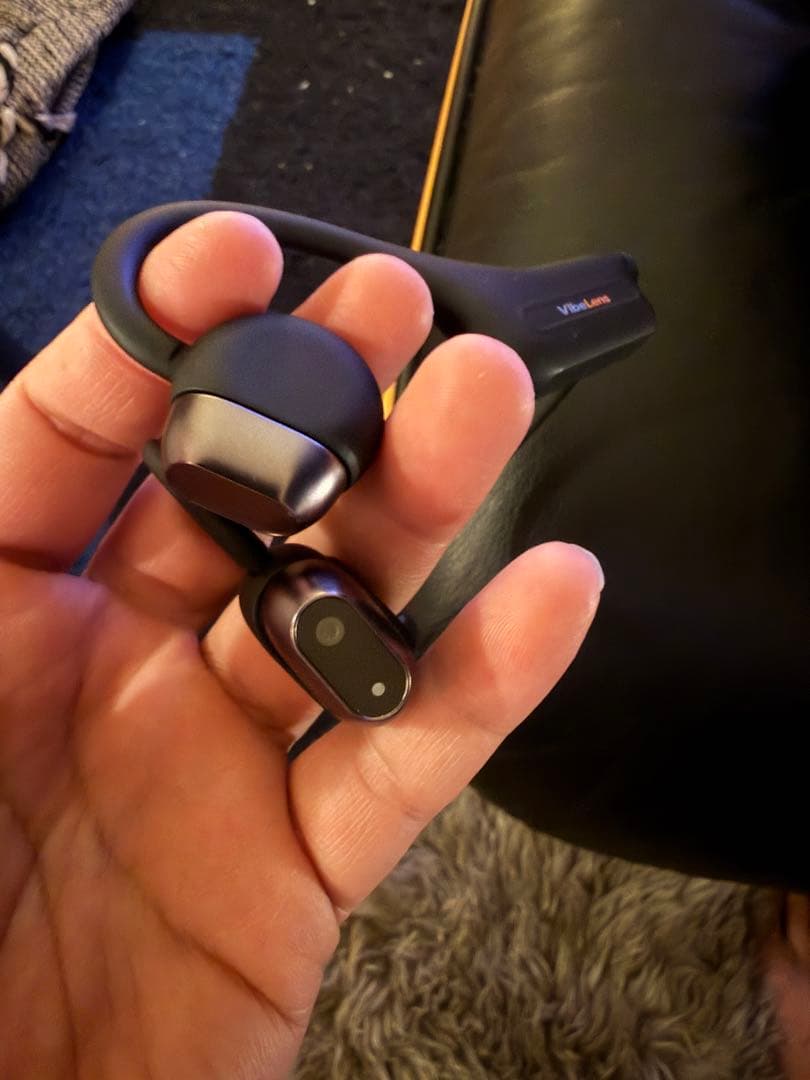 VibeLens AI・カメラ搭載型ワイヤレスイヤホンMusicCam