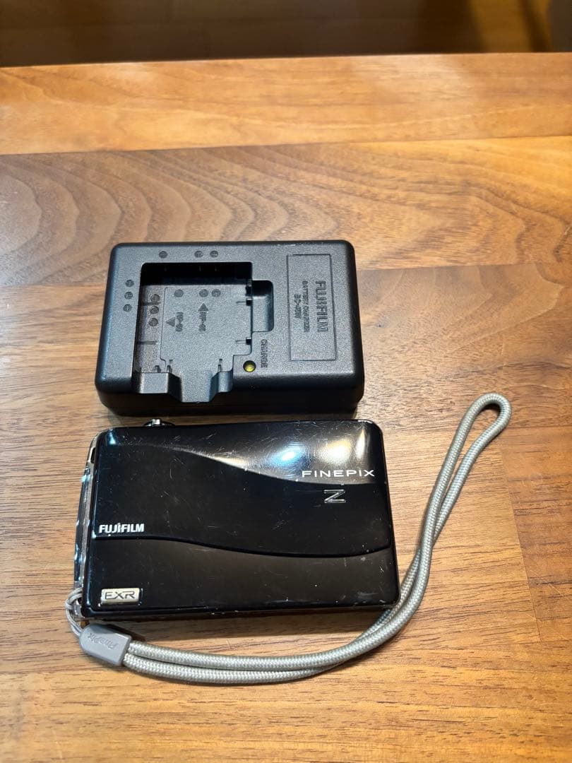 Fujifilm FinePix Z700EXRブラック