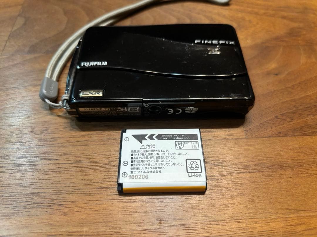 Fujifilm FinePix Z700EXRブラック
