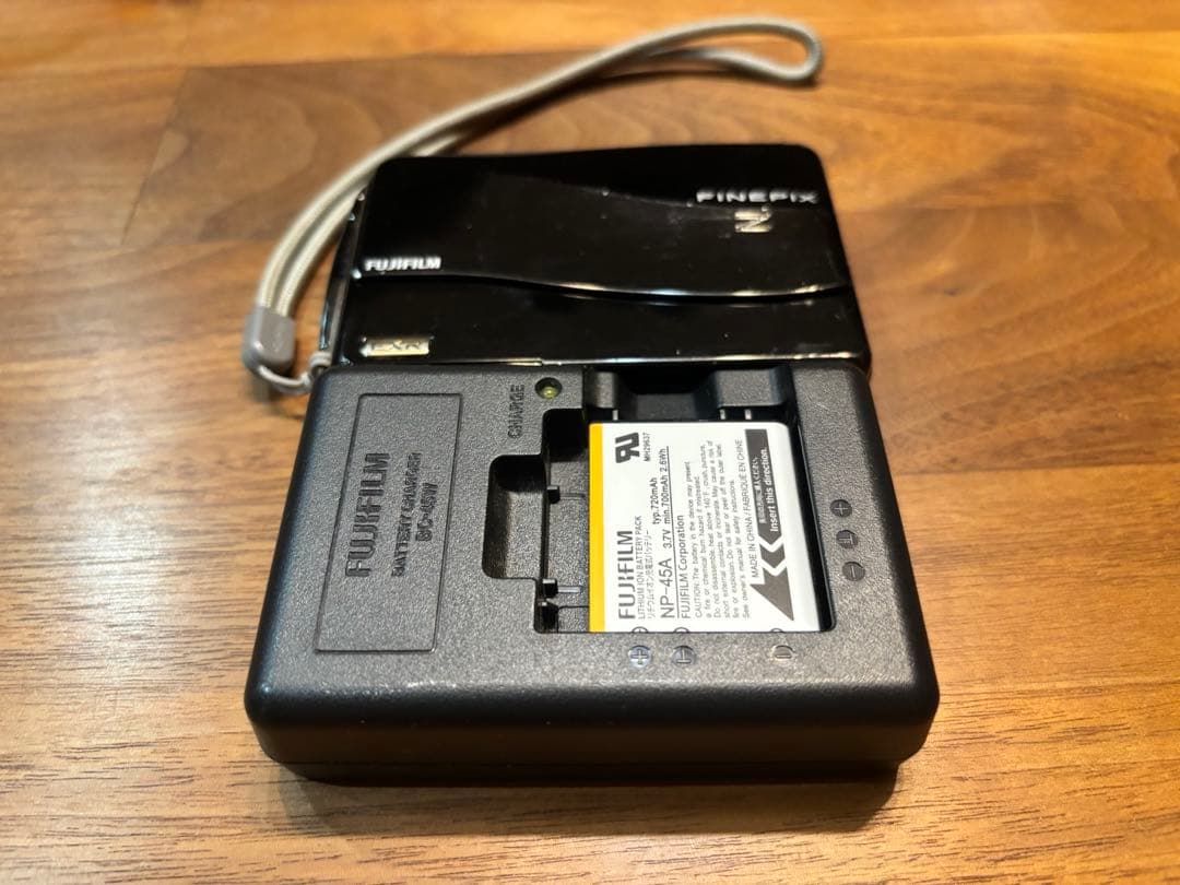 Fujifilm FinePix Z700EXRブラック