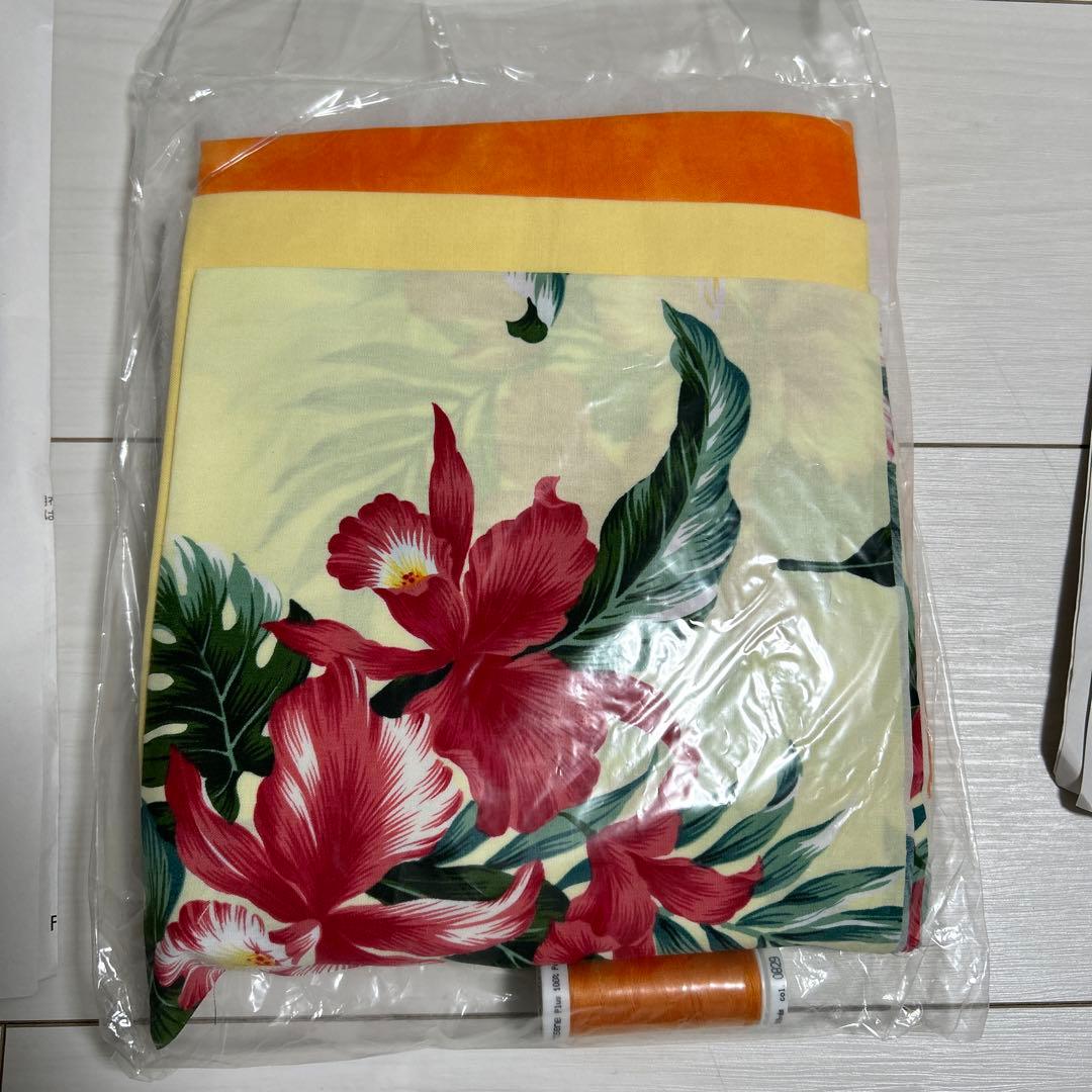 再値下げフェリシモ　ナ　カ　マカニ　ゆらめく陽ざしを感じるハワイアンキルト　4点