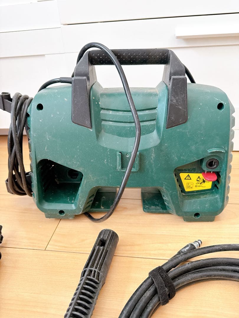 ボッシュBOSCHの高圧洗浄機 EasyAquatak 110 EA110