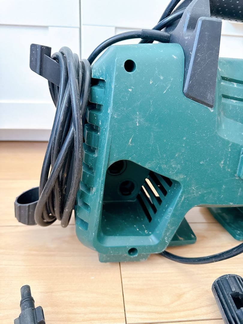 ボッシュBOSCHの高圧洗浄機 EasyAquatak 110 EA110