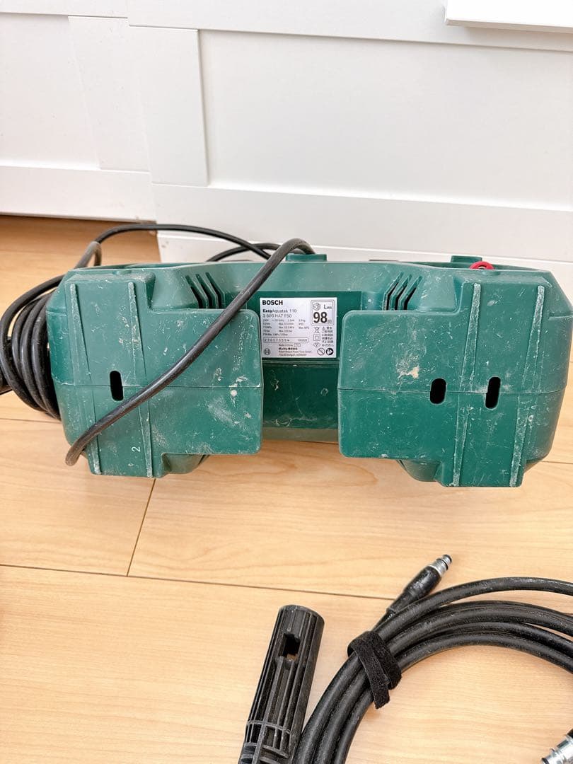 ボッシュBOSCHの高圧洗浄機 EasyAquatak 110 EA110