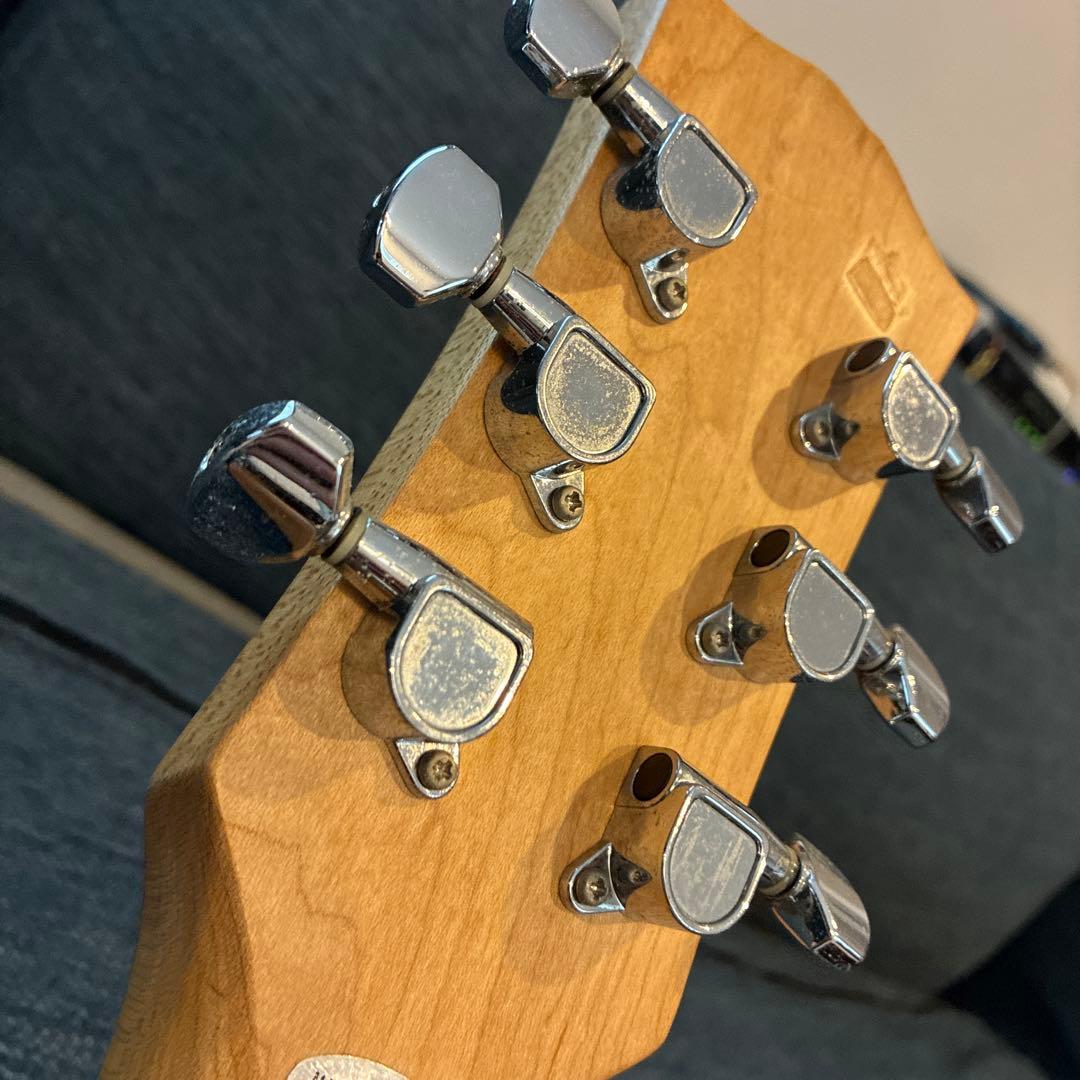 送料込み！　Burnyバーニー製　レスポールスタイル エレキギター