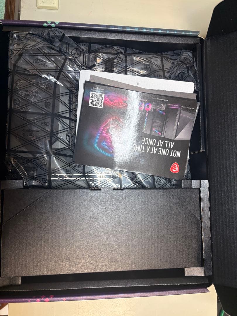 MSI MPG Z690 EDGE WIFI マザーボード ATX MB5602