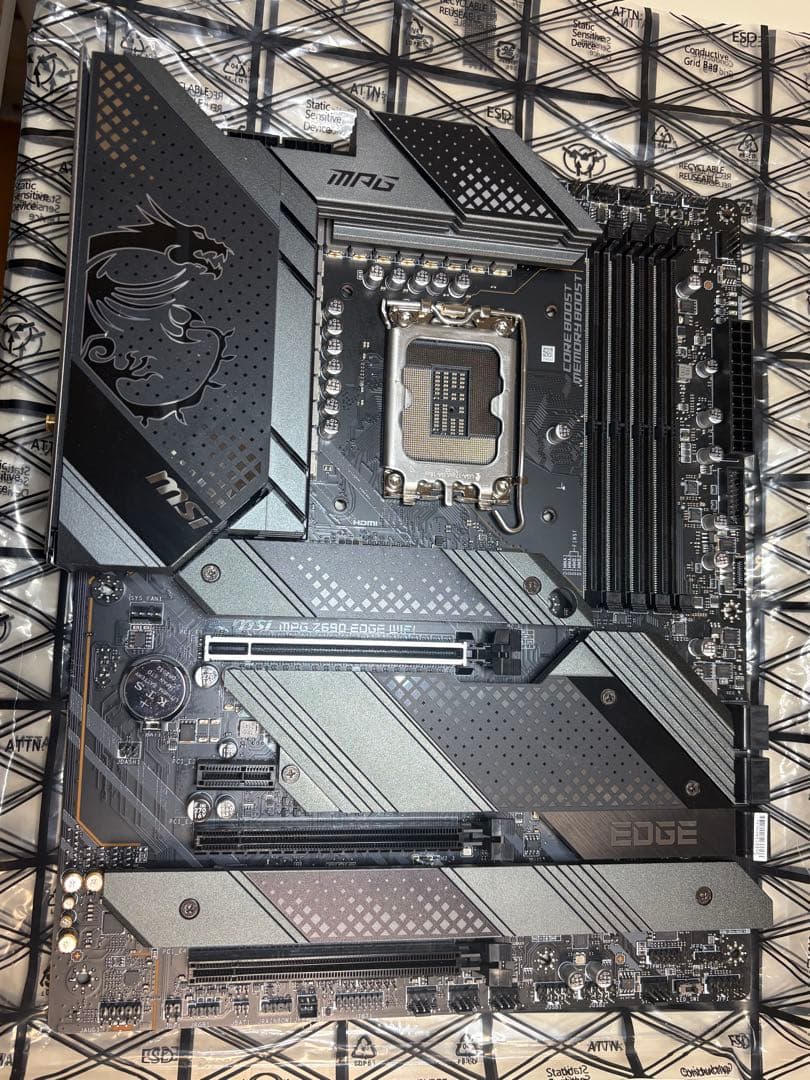 MSI MPG Z690 EDGE WIFI マザーボード ATX MB5602