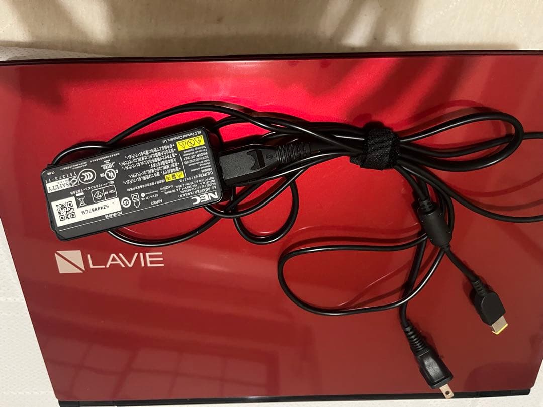 NEC LaVie Core i3第6世代 4GB 完動品 アダプタ&マウス付き