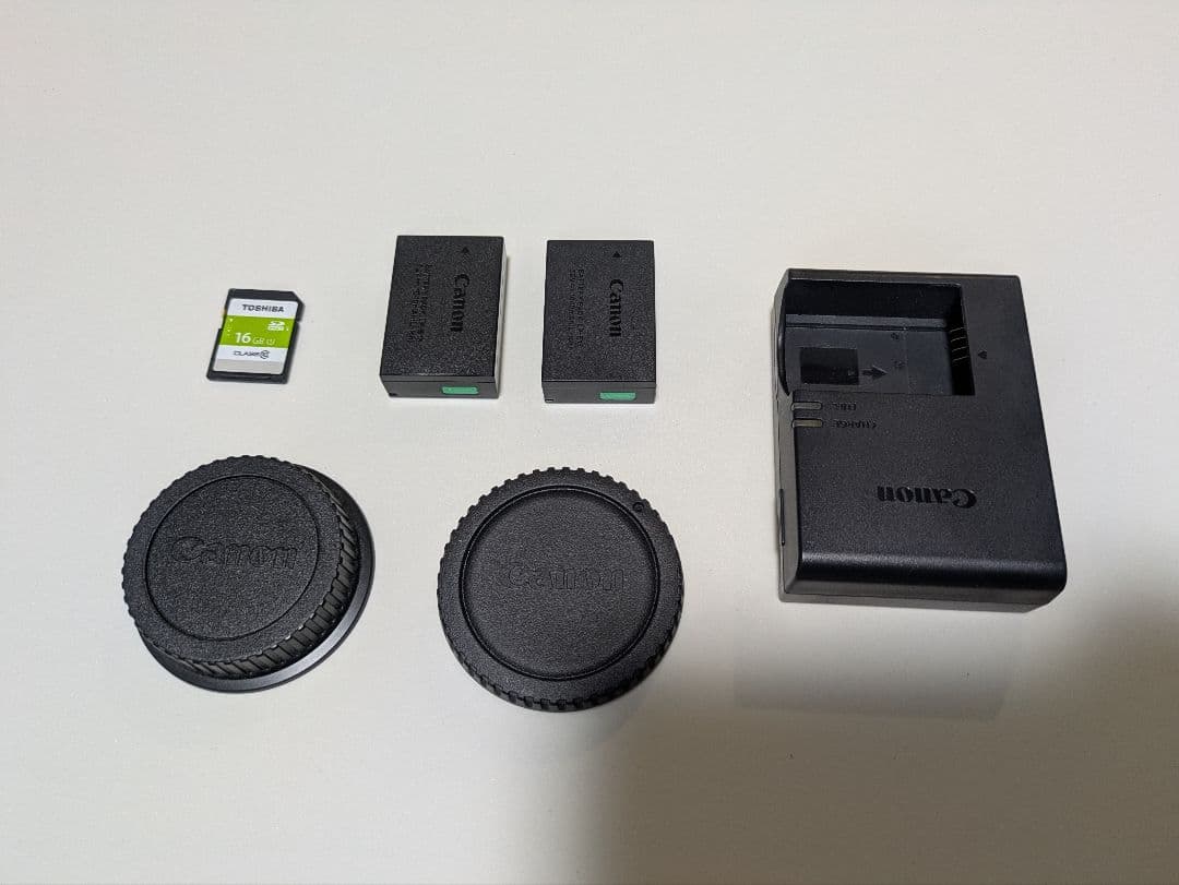 Canon EOS Kiss X10一眼レフ バッテリー2個 SDカード16GB