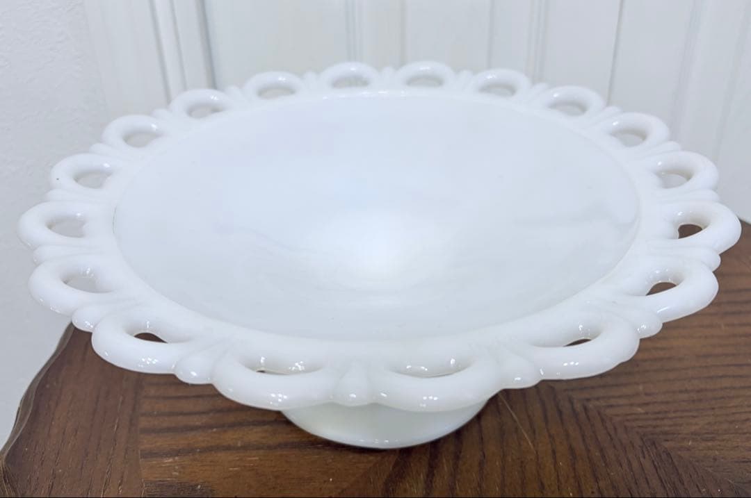 Fireking レースエッジコンポート 27cm ミルクガラス　ホワイト